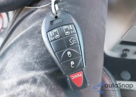 2012 Chrysler Town & Country Touring z USA, uszkodzony, nr VIN 2C4RC1BG3CR305470